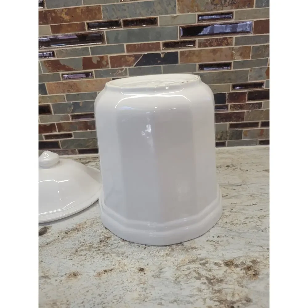 Vintage Heritage White Pfaltzgraff Extra Large Canister & Lid
